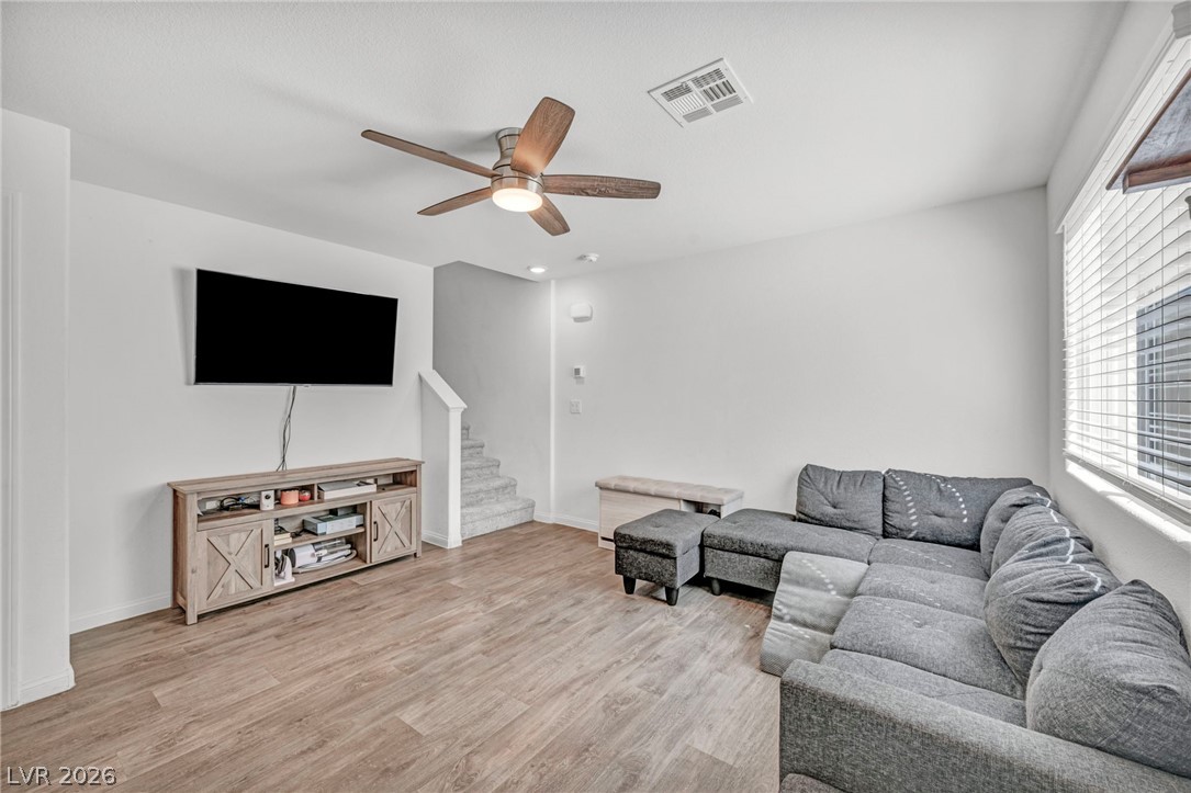2742 Champagne Gold Avenue North Las Vegas NV 89086