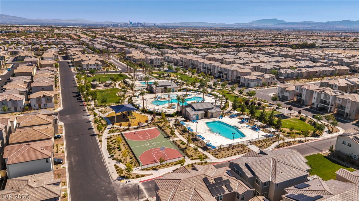 2742 Champagne Gold Avenue North Las Vegas NV 89086