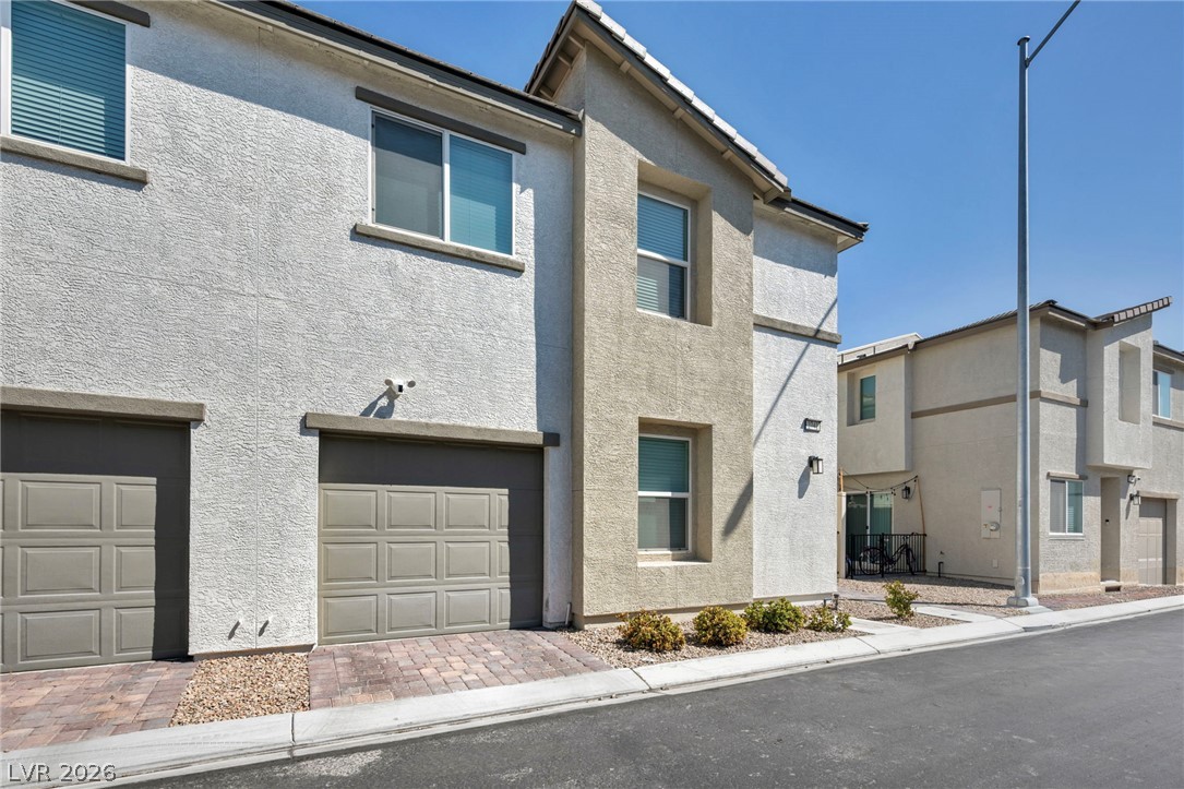 2742 Champagne Gold Avenue North Las Vegas NV 89086
