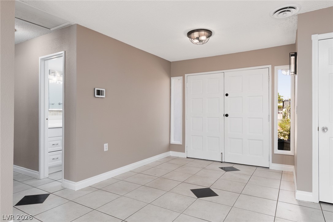 4945 Stacey Avenue Las Vegas NV 89108