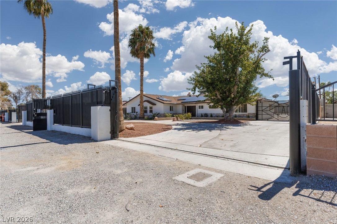 4945 Stacey Avenue Las Vegas NV 89108