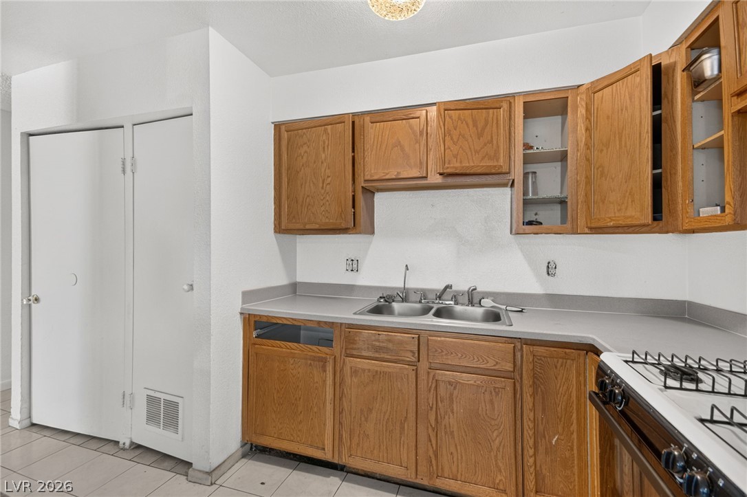 1237 Hassell Avenue Las Vegas NV 89106