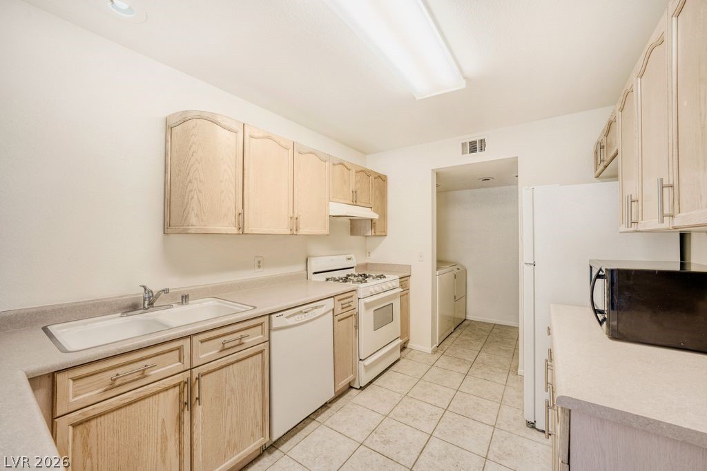 8412 Blue Island Avenue Las Vegas NV 89129