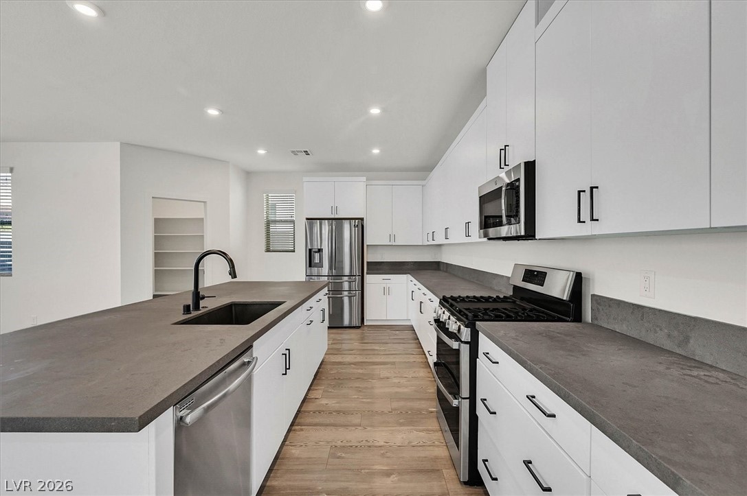6915 Fordham Creek Street North Las Vegas NV 89084