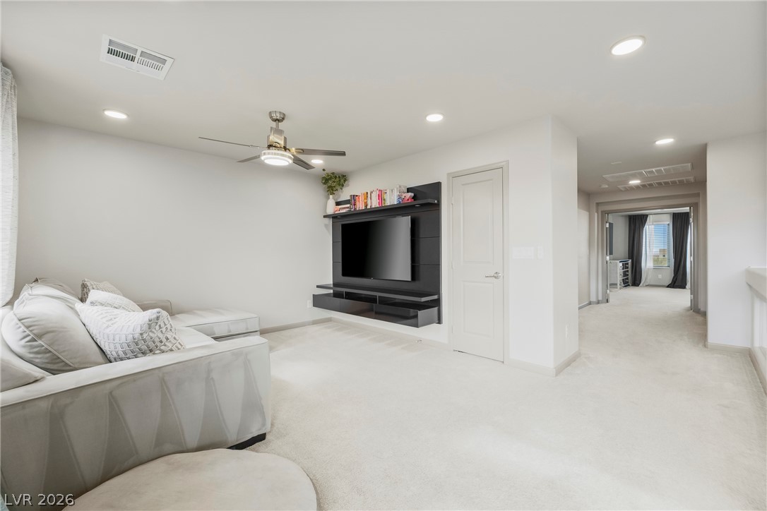 8960 Pemberton Valley Drive Las Vegas NV 89139
