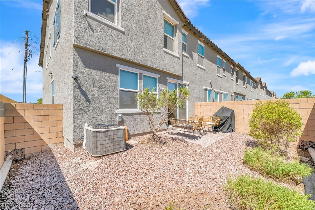 5692 Calm Season Street Las Vegas NV 89118
