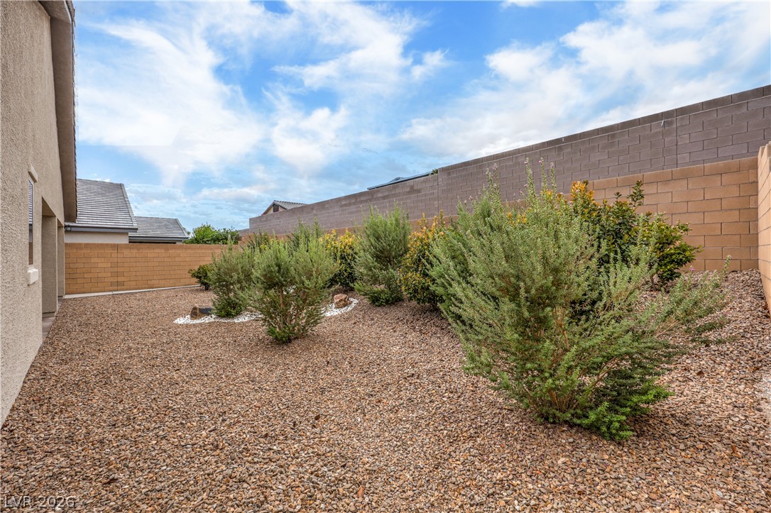 6341 Regina Ridge Street Las Vegas NV 89149