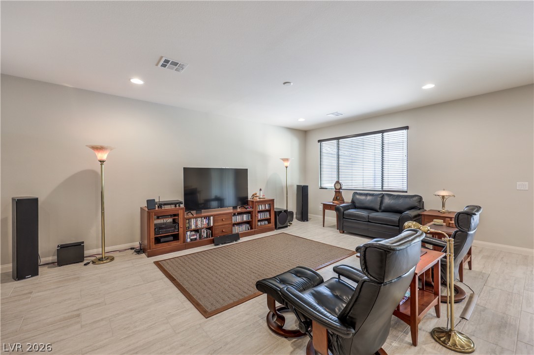 6341 Regina Ridge Street Las Vegas NV 89149