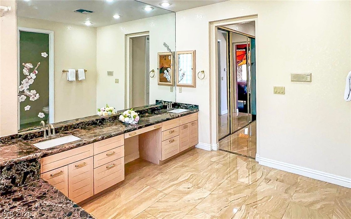 7829 Bermuda Dunes Avenue Las Vegas NV 89113