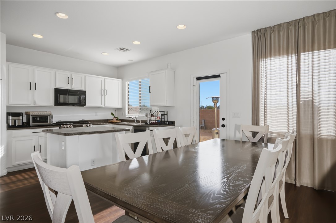 5617 Midnight Breeze Street North Las Vegas NV 89081