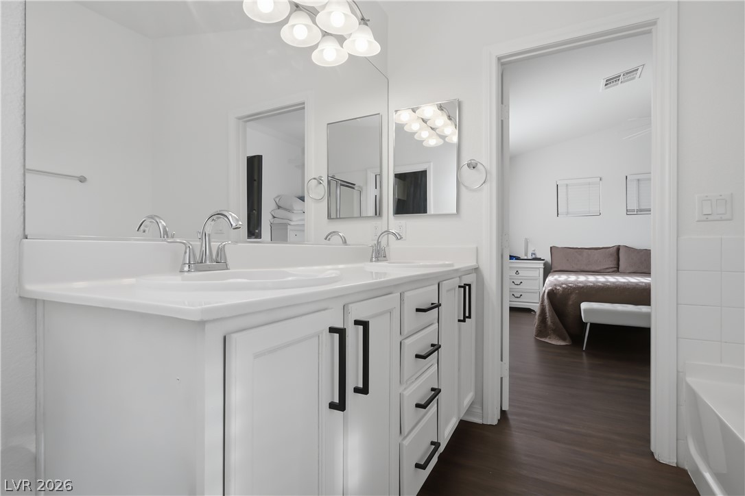 5617 Midnight Breeze Street North Las Vegas NV 89081