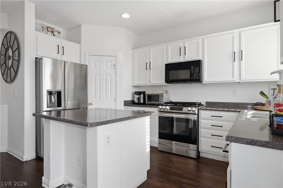 5617 Midnight Breeze Street North Las Vegas NV 89081