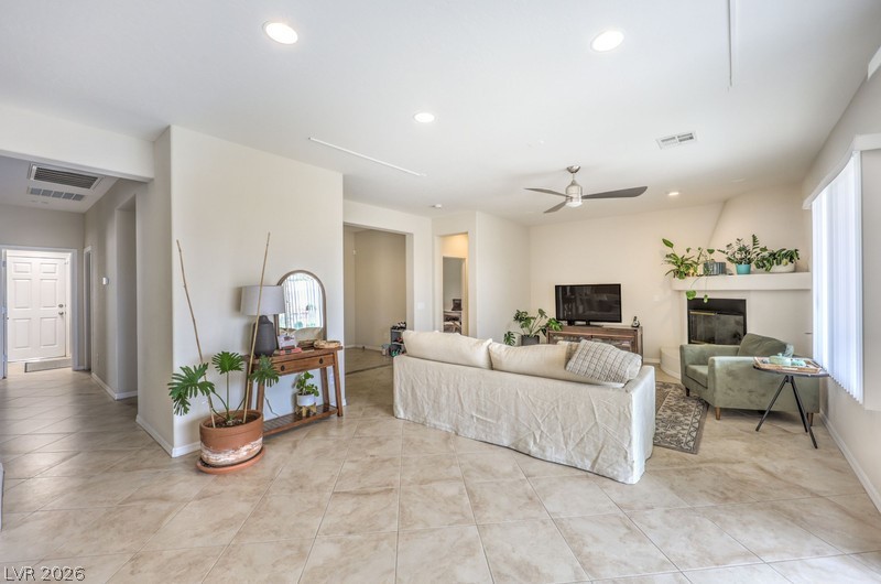 8213 Bay Dunes Street Las Vegas NV 89131