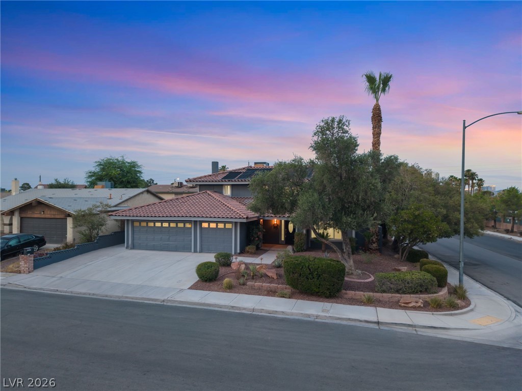 3990 Coolcrest Court Las Vegas NV 89103
