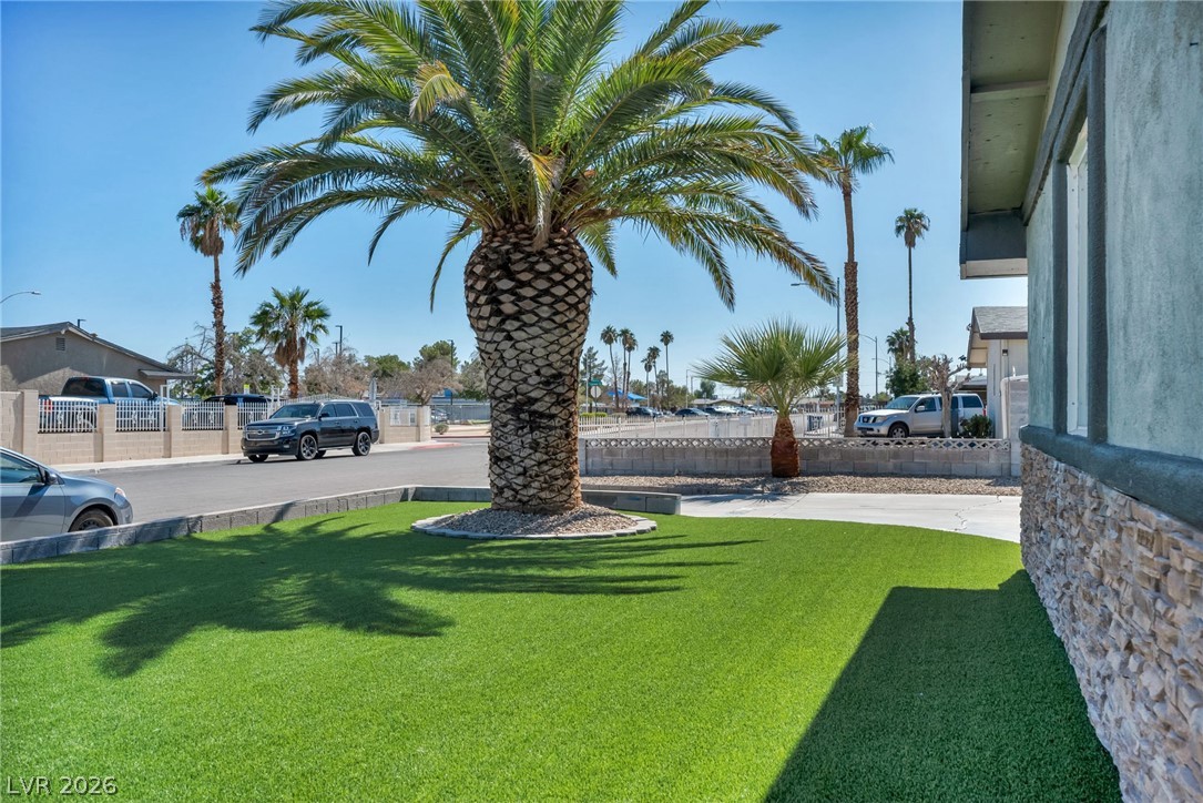 1305 North Mallard Street Las Vegas NV 89108