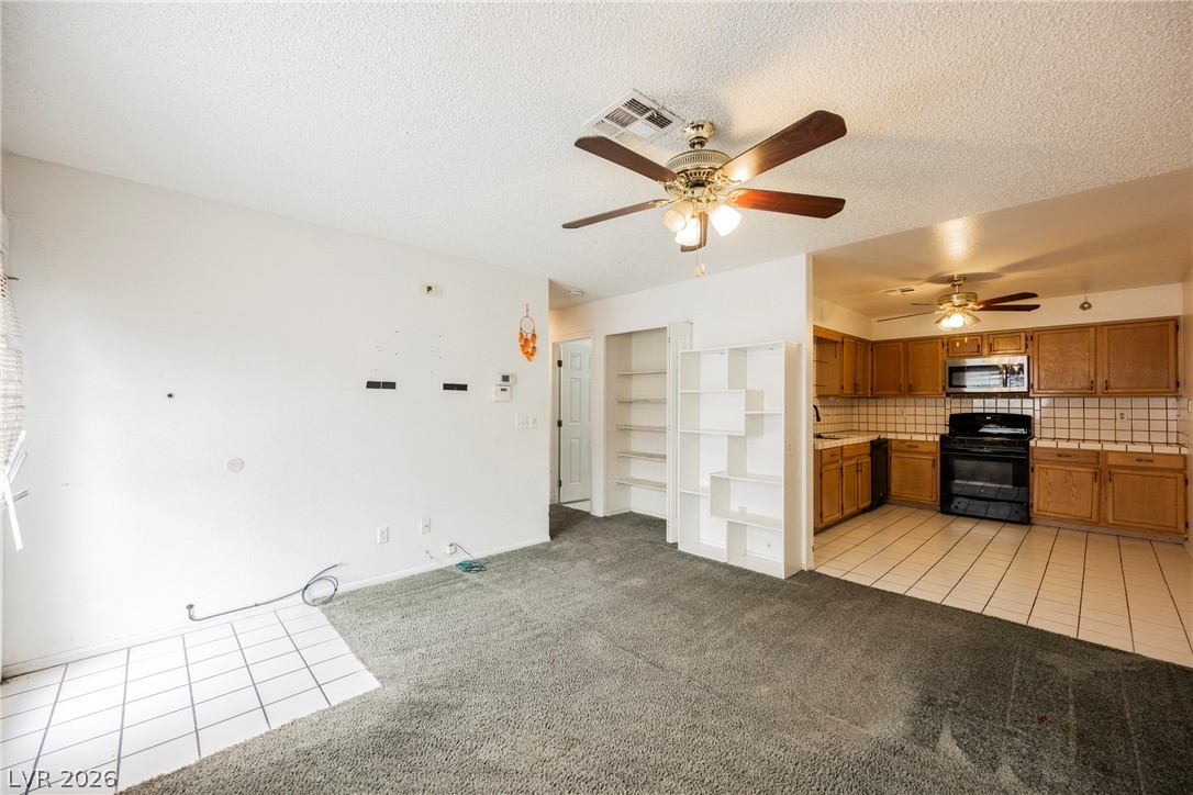 2141 Twickenham Place C Las Vegas NV 89108