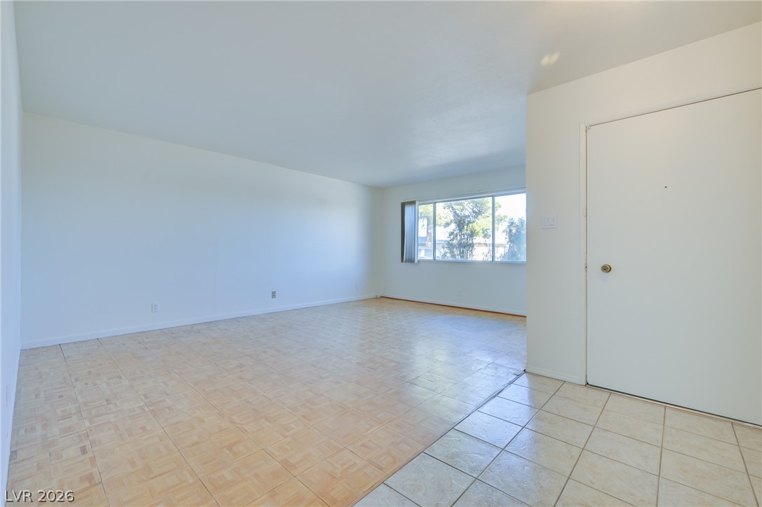 6952 Surrey Court Las Vegas NV 89145