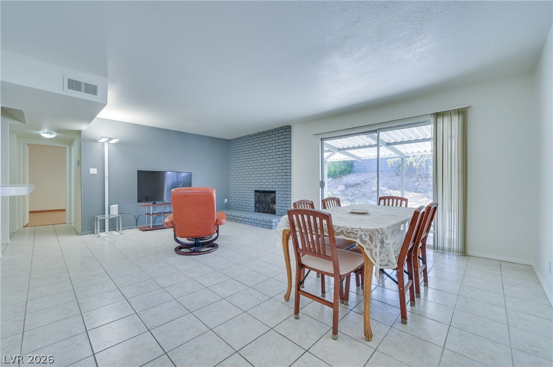 6952 Surrey Court Las Vegas NV 89145