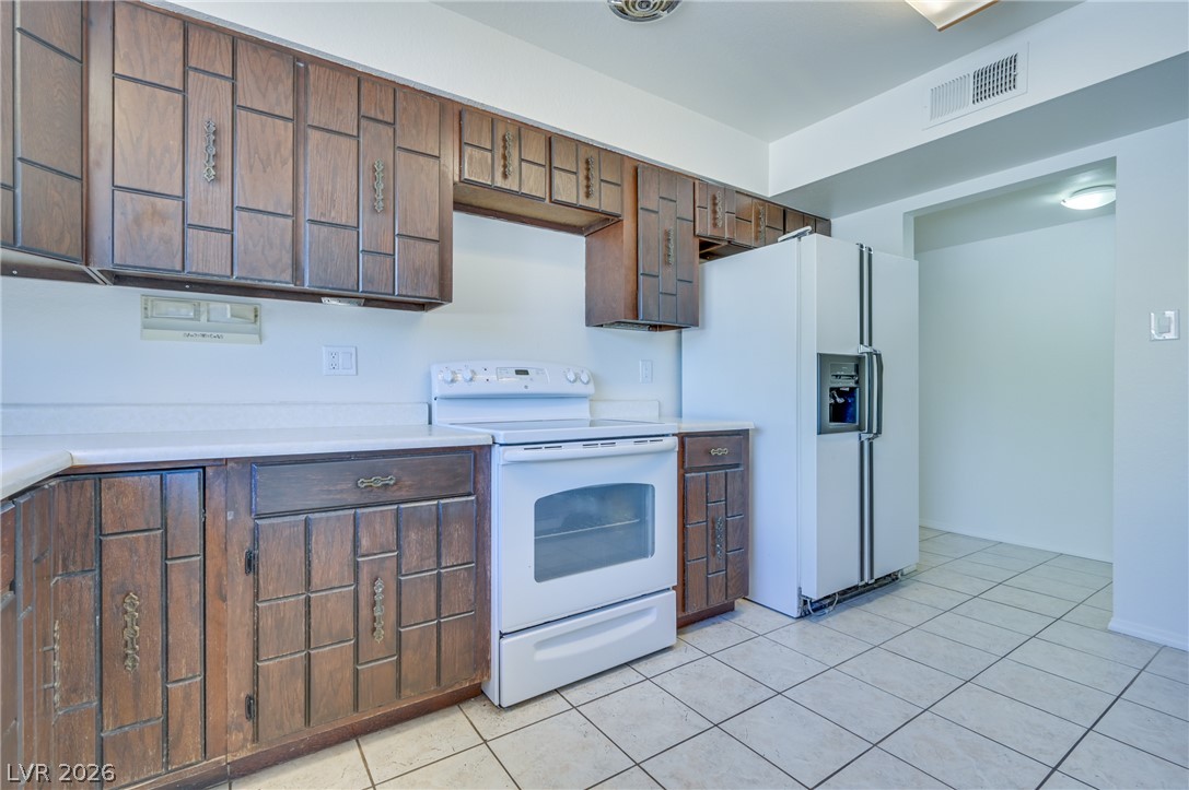 6952 Surrey Court Las Vegas NV 89145