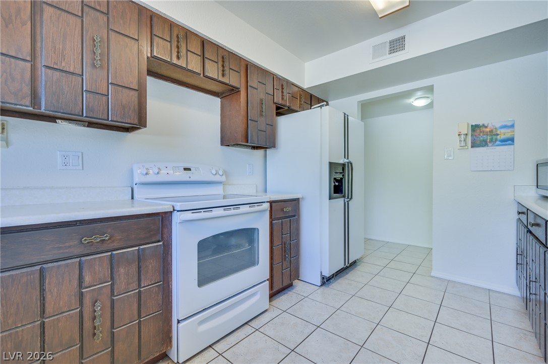 6952 Surrey Court Las Vegas NV 89145