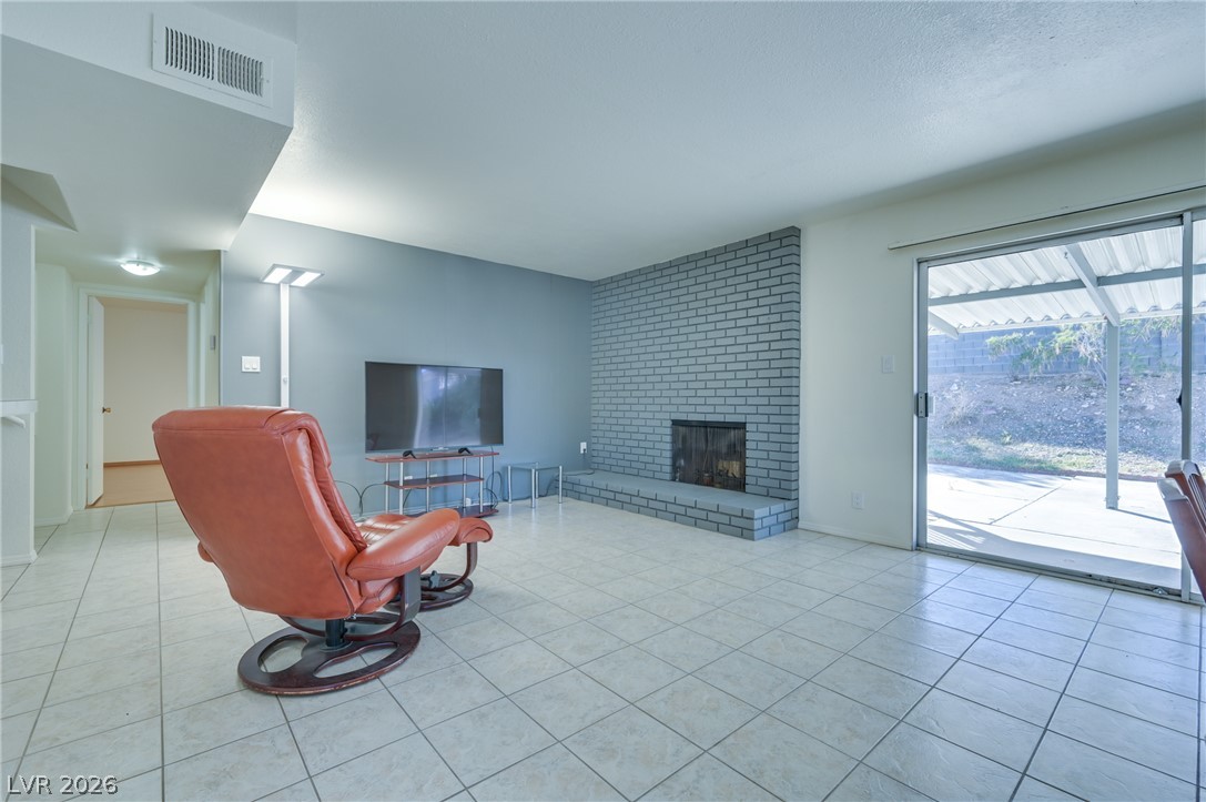 6952 Surrey Court Las Vegas NV 89145
