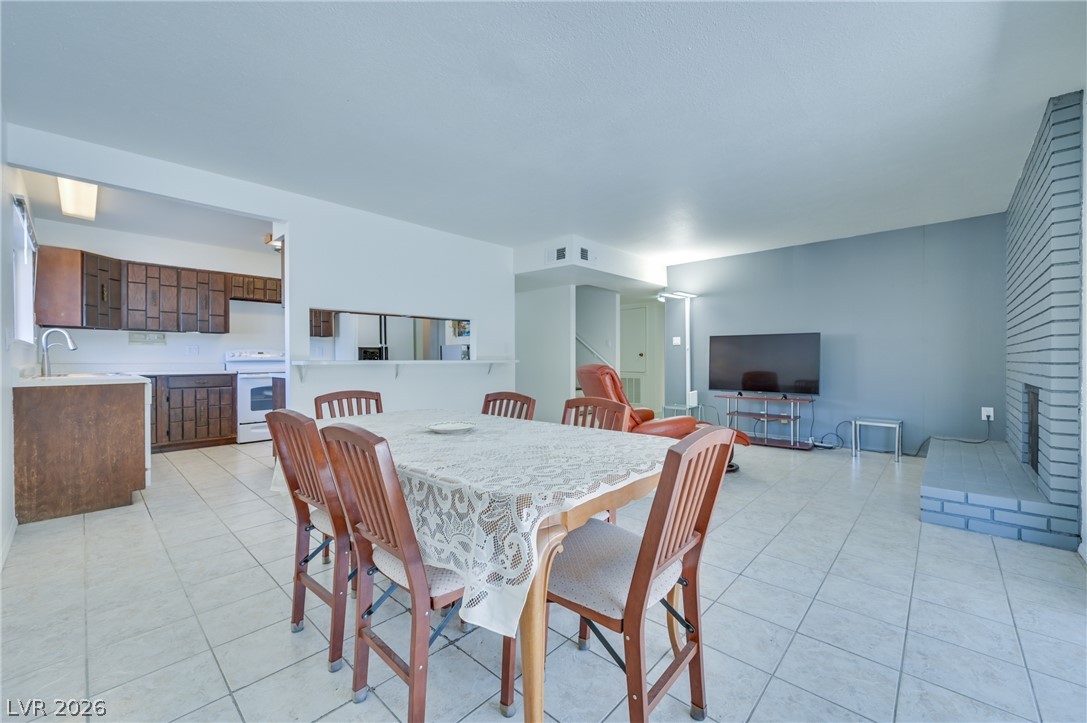 6952 Surrey Court Las Vegas NV 89145