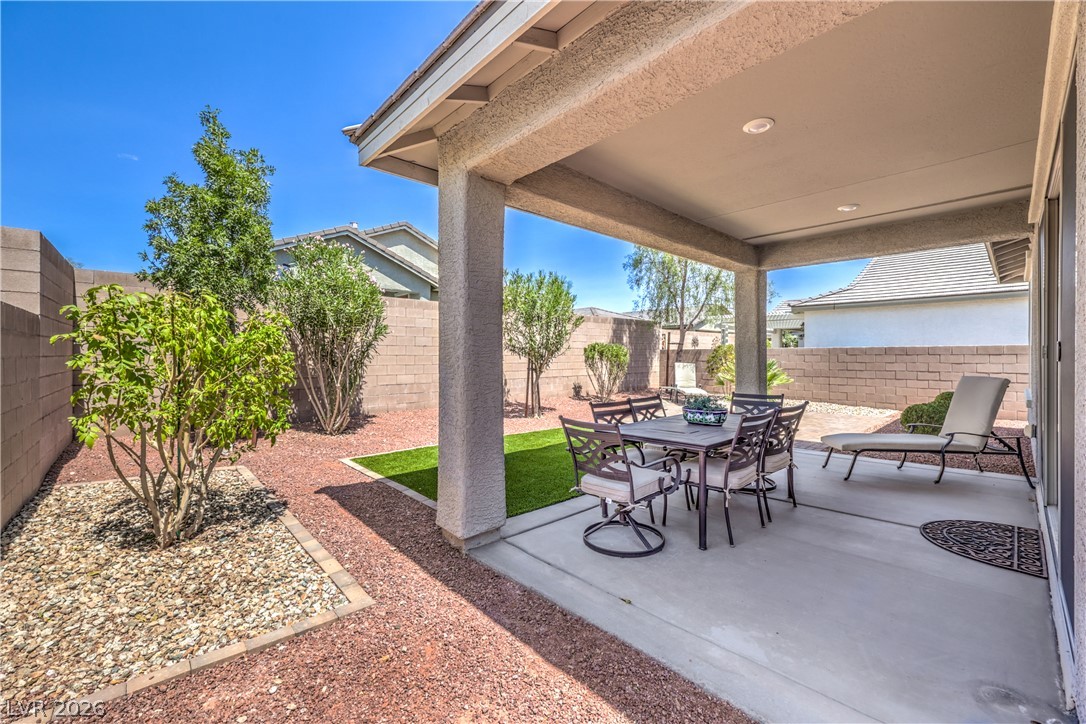 2376 Elmont Avenue North Las Vegas NV 89086