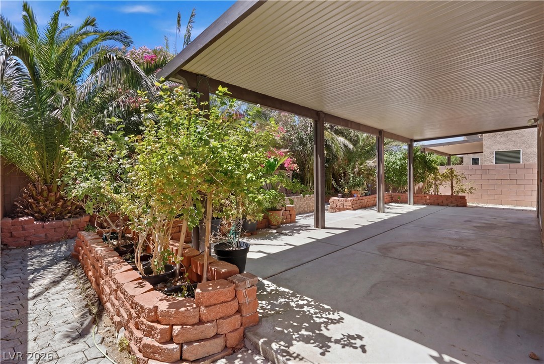 6765 Bristle Falls Street Las Vegas NV 89149