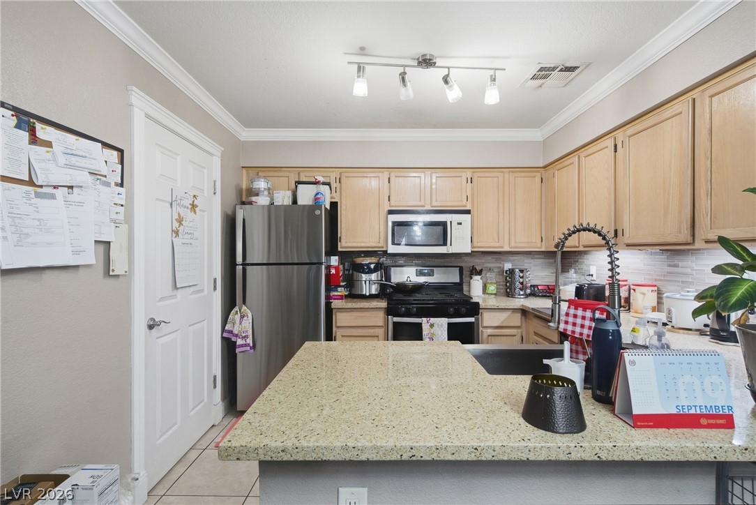 2121 Willowbury Drive C Las Vegas NV 89108