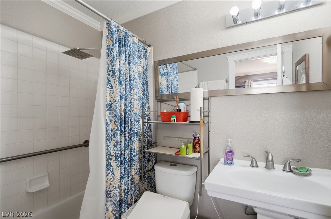 2121 Willowbury Drive C Las Vegas NV 89108