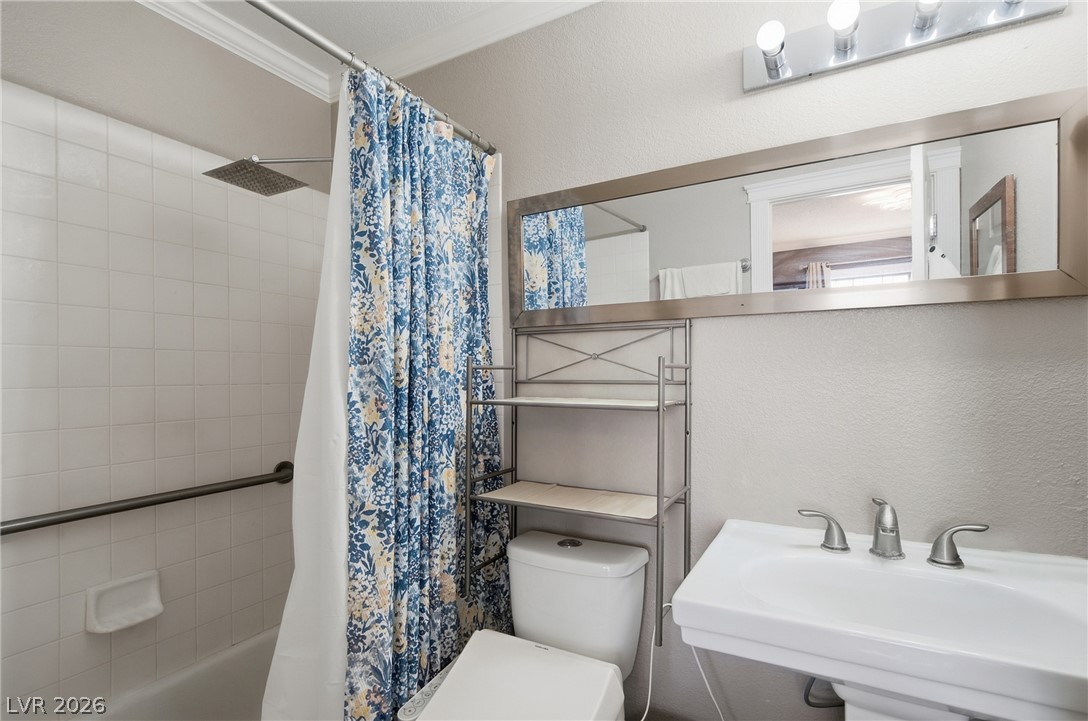 2121 Willowbury Drive C Las Vegas NV 89108