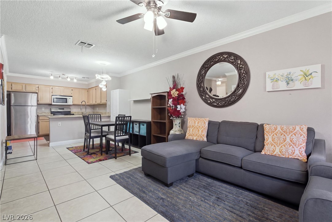 2121 Willowbury Drive C Las Vegas NV 89108