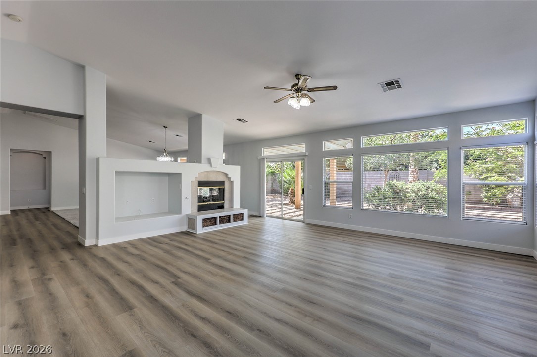 7411 Bridlehorne Avenue Las Vegas NV 89131