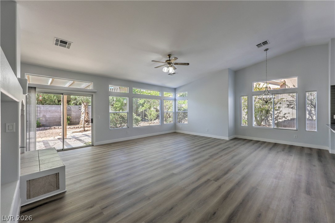 7411 Bridlehorne Avenue Las Vegas NV 89131