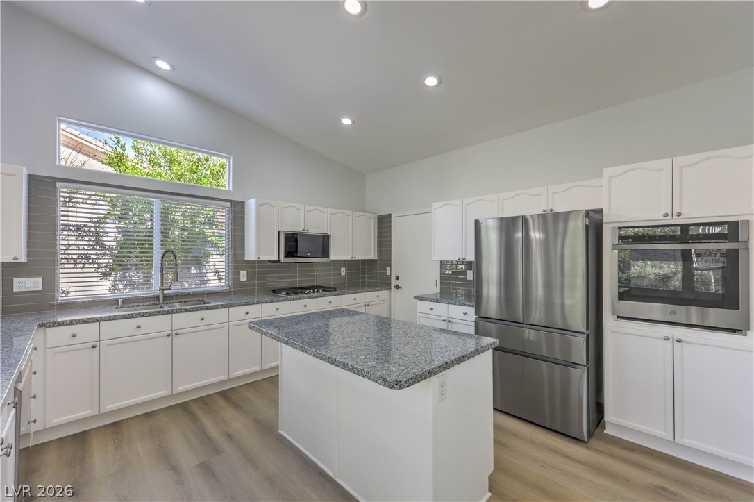7411 Bridlehorne Avenue Las Vegas NV 89131