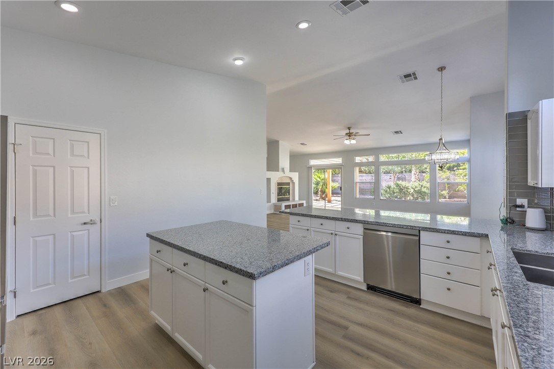 7411 Bridlehorne Avenue Las Vegas NV 89131