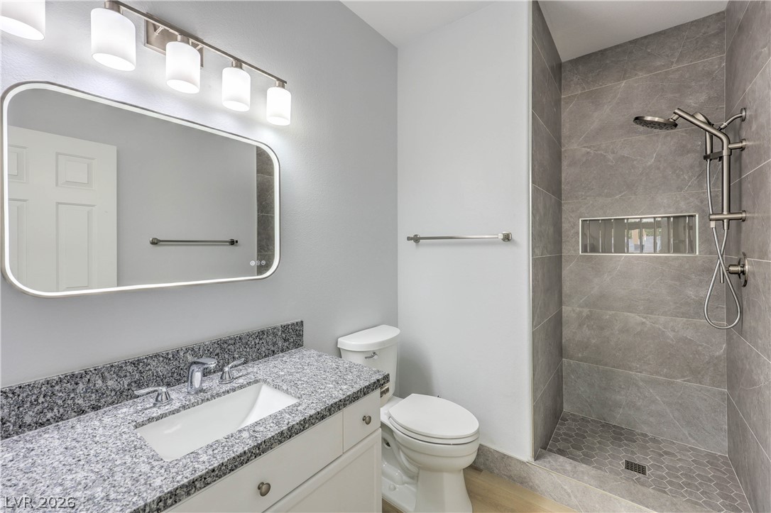 7411 Bridlehorne Avenue Las Vegas NV 89131