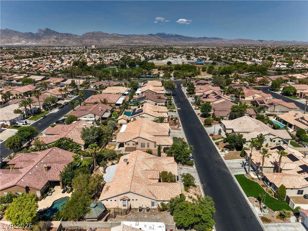 7411 Bridlehorne Avenue Las Vegas NV 89131