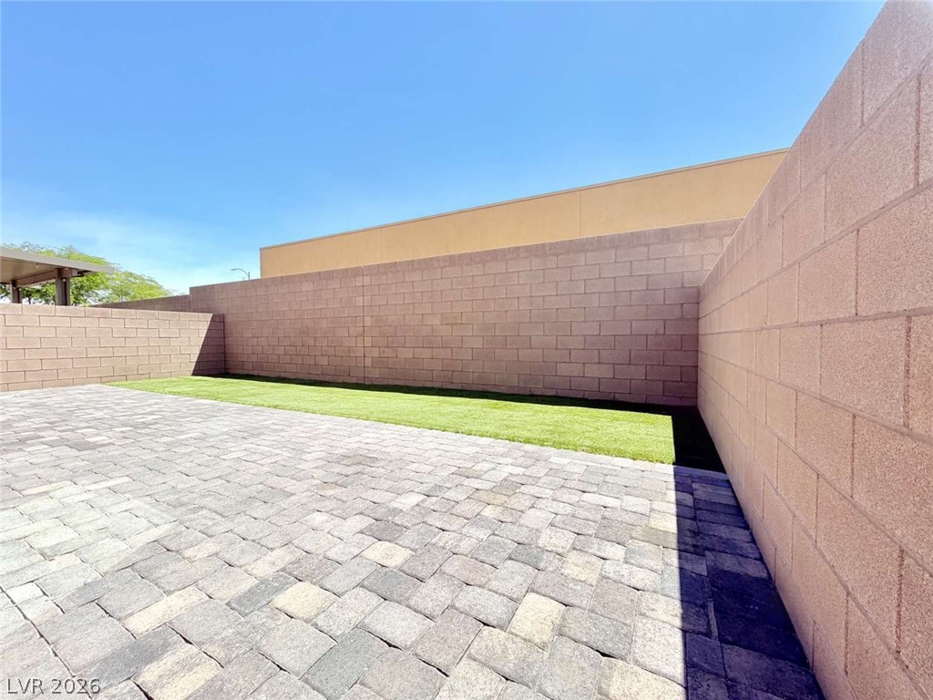 8616 Valley Village Street Las Vegas NV 89113