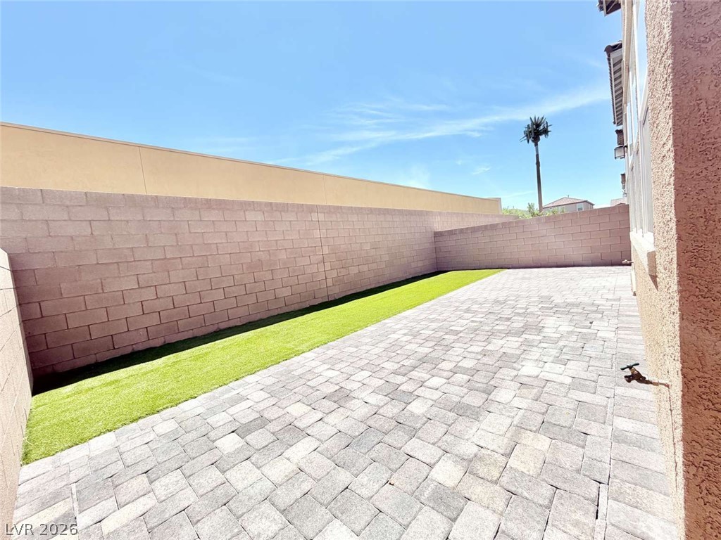 8616 Valley Village Street Las Vegas NV 89113