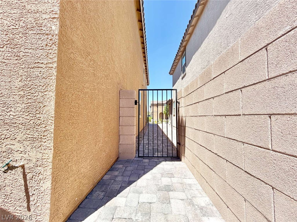 8616 Valley Village Street Las Vegas NV 89113