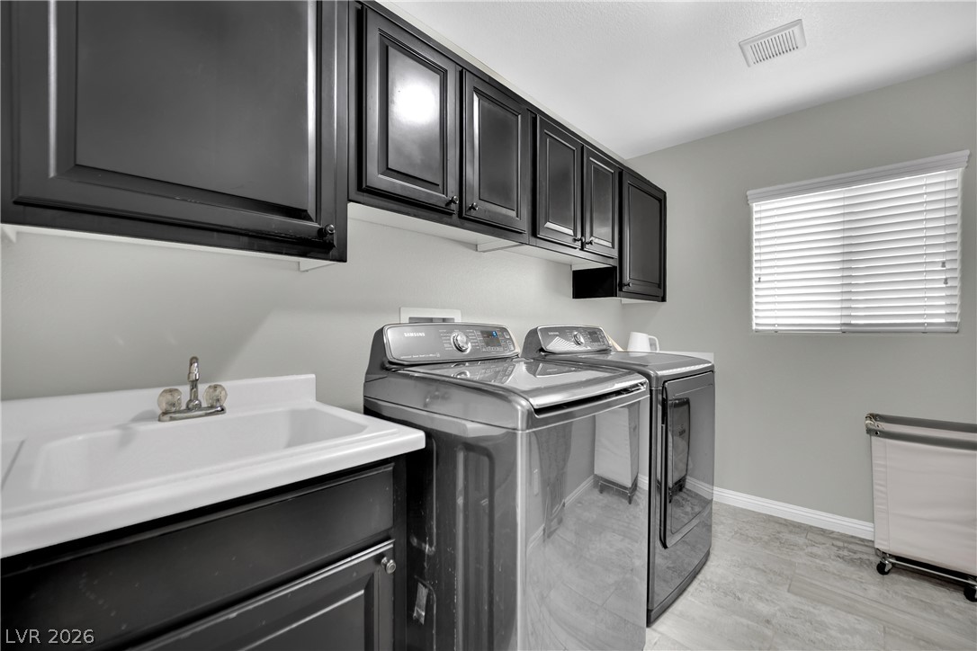 4504 Silverwind Road North Las Vegas NV 89031