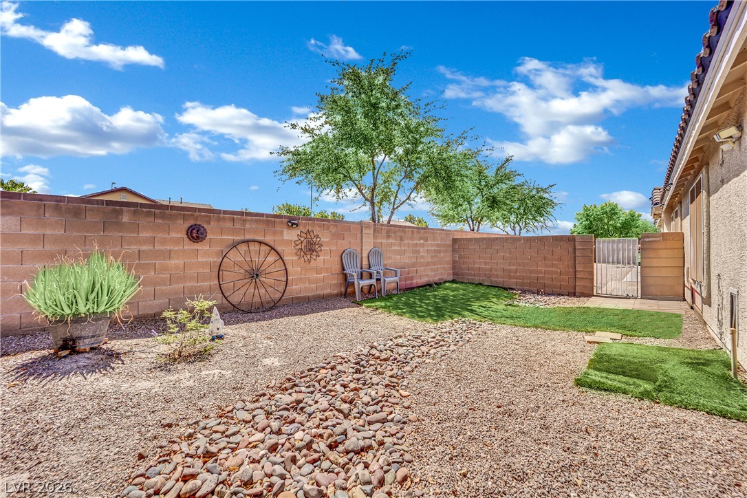 4504 Silverwind Road North Las Vegas NV 89031