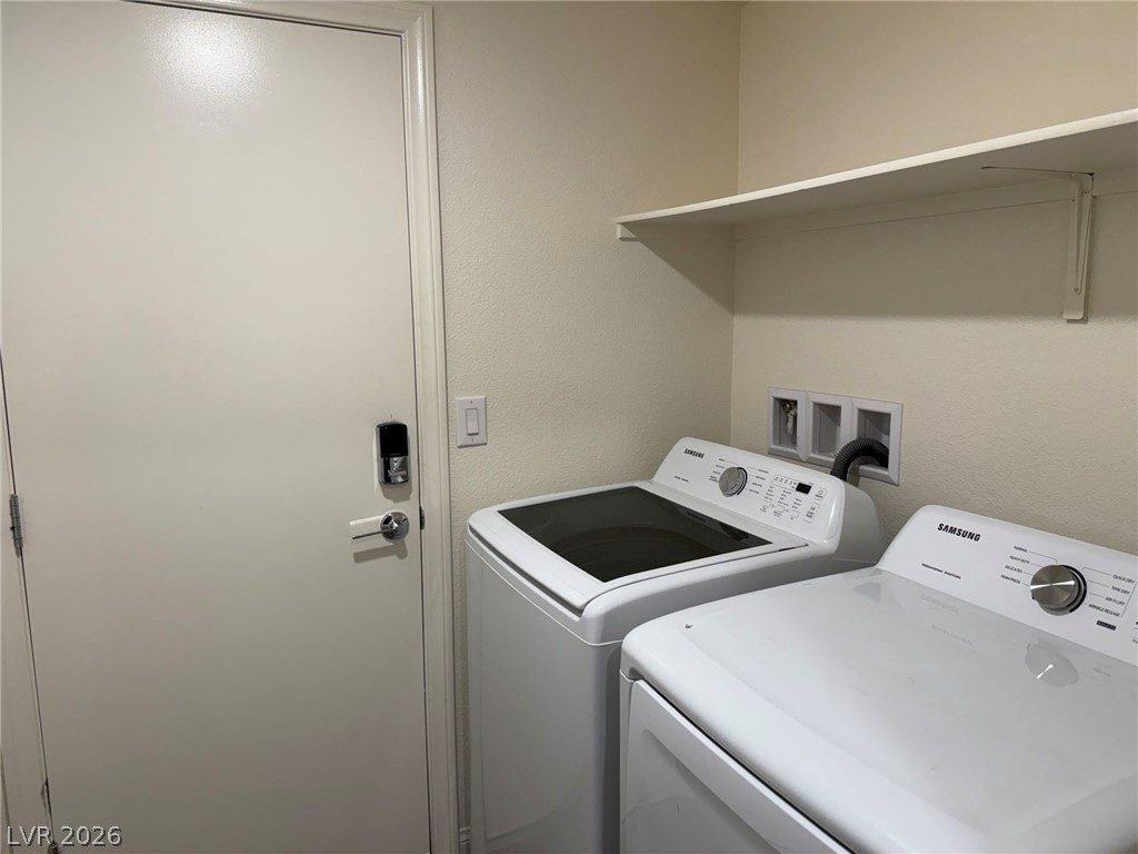 2642 Wimbledon White Court North Las Vegas NV 89086