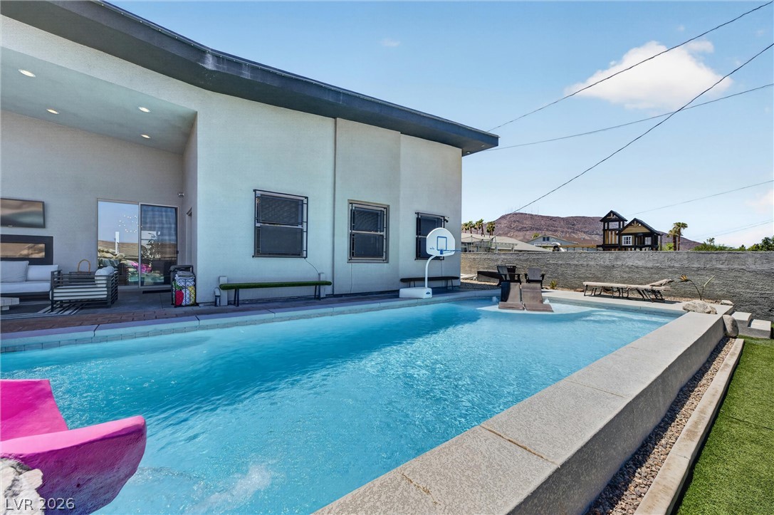 306 East Country Club Drive Henderson NV 89015