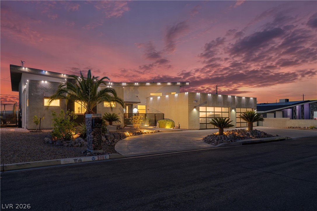 306 East Country Club Drive Henderson NV 89015