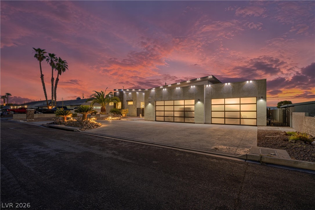 306 East Country Club Drive Henderson NV 89015