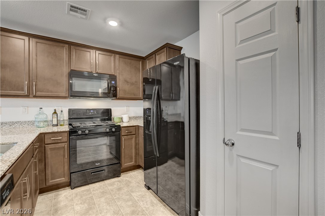 5226 Steep Cliffs Avenue Las Vegas NV 89115