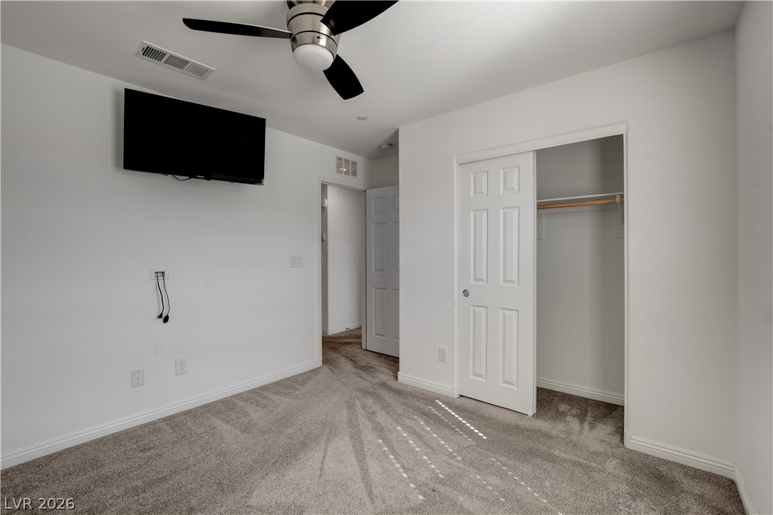 5226 Steep Cliffs Avenue Las Vegas NV 89115