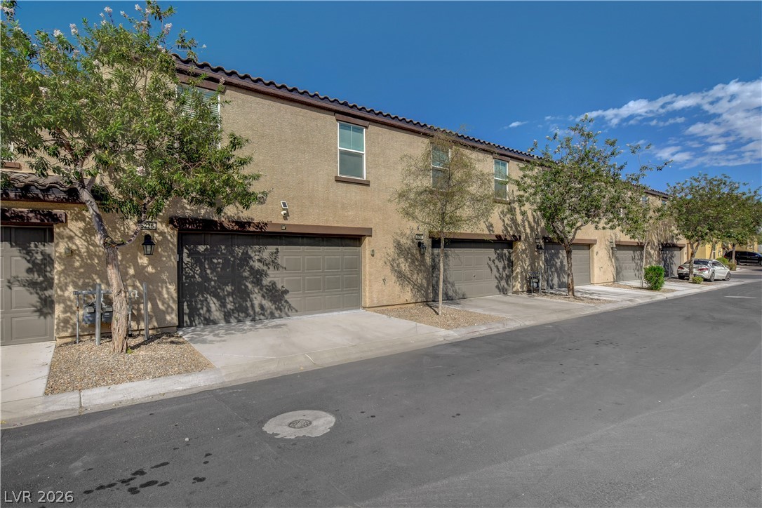 5226 Steep Cliffs Avenue Las Vegas NV 89115